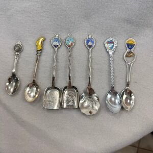 Vintage Souvenir Collector Spoons Lot of 7 California Georgia Bahamas Enamel